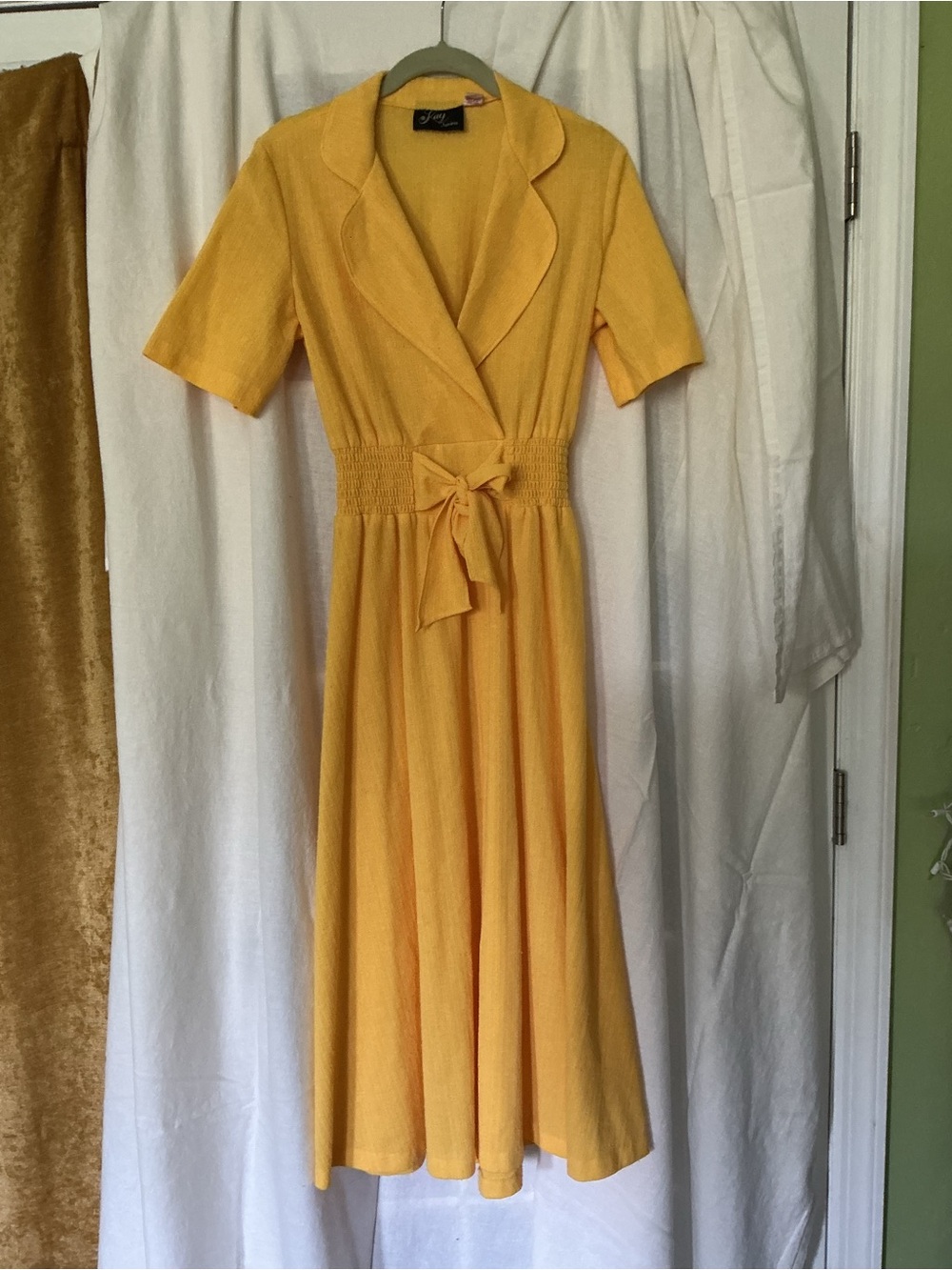 Vintage Sunny Yellow Dress with Waist Tie